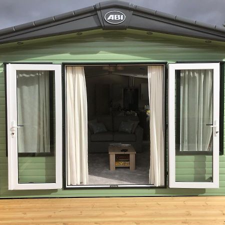 Luxury 2 Bedroom Caravan In Stunning Location Питлохри Екстериор снимка