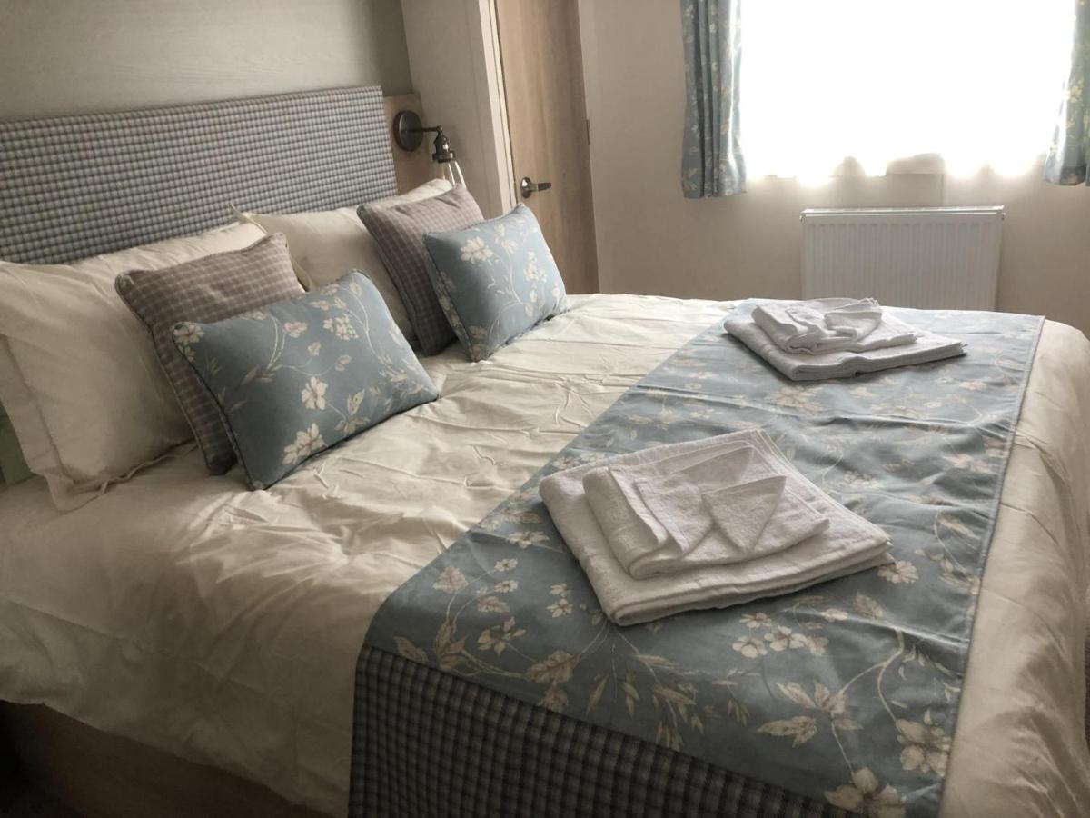 Luxury 2 Bedroom Caravan In Stunning Location Питлохри Екстериор снимка