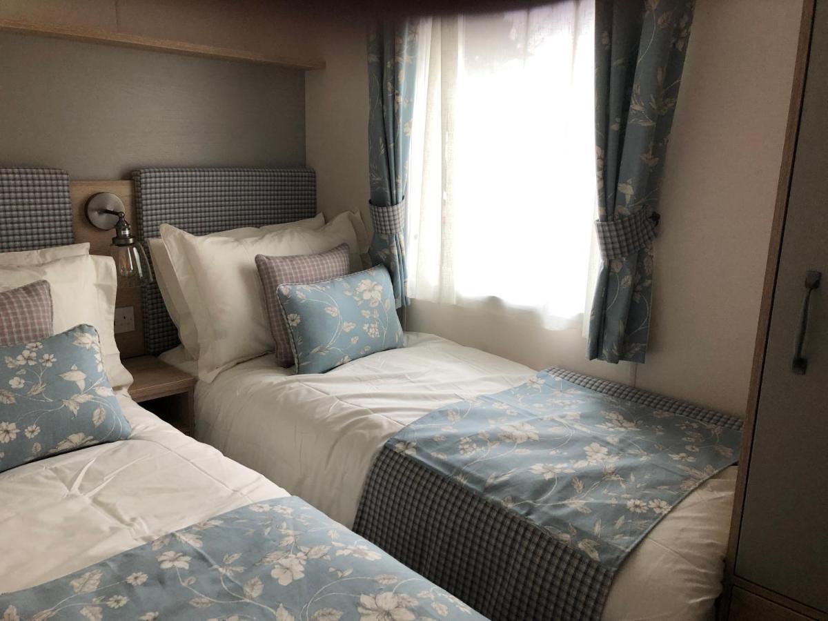 Luxury 2 Bedroom Caravan In Stunning Location Питлохри Екстериор снимка