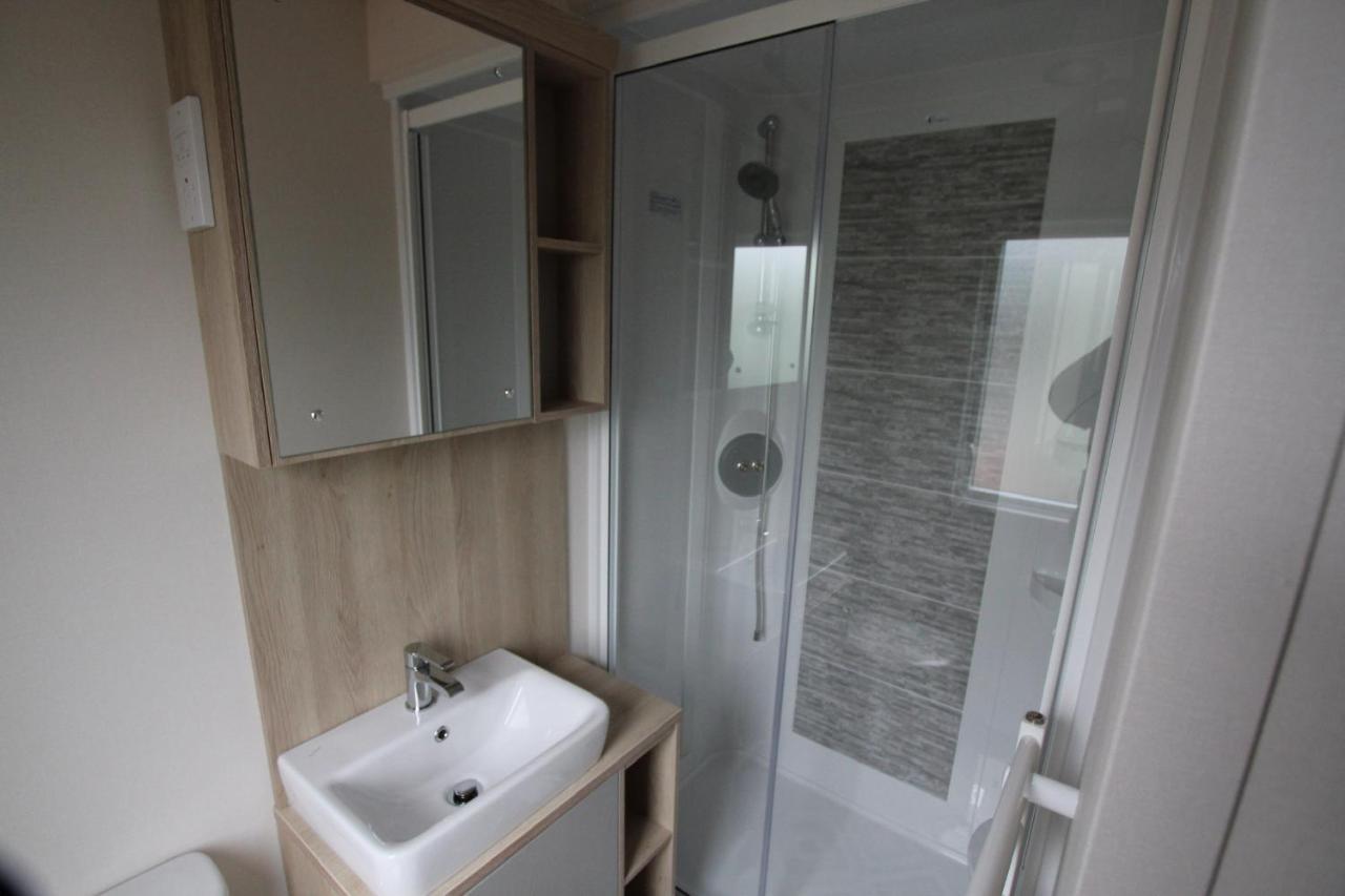 Luxury 2 Bedroom Caravan In Stunning Location Питлохри Екстериор снимка